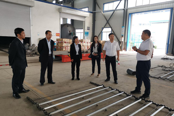 陜西航天建設(shè)集團(tuán)有限公司總經(jīng)理、黨委副書記謝明娟率隊(duì)赴遼寧一諾環(huán)保產(chǎn)業(yè)集團(tuán)開展考察調(diào)研工作